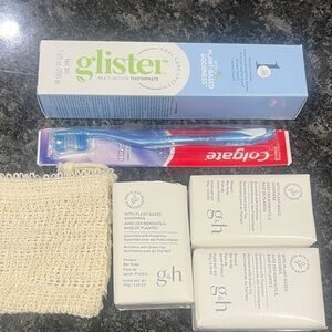 Colgate Blue Toothbrush and Glister Toothpaste Set